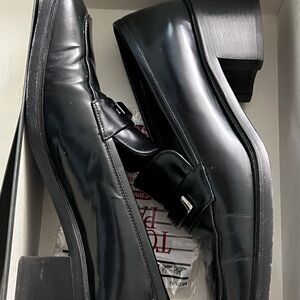 Gucci Leather Loafer